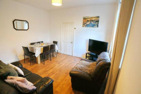 3X Parking Opposite Park Walk To Salford Uni Pass the Keys